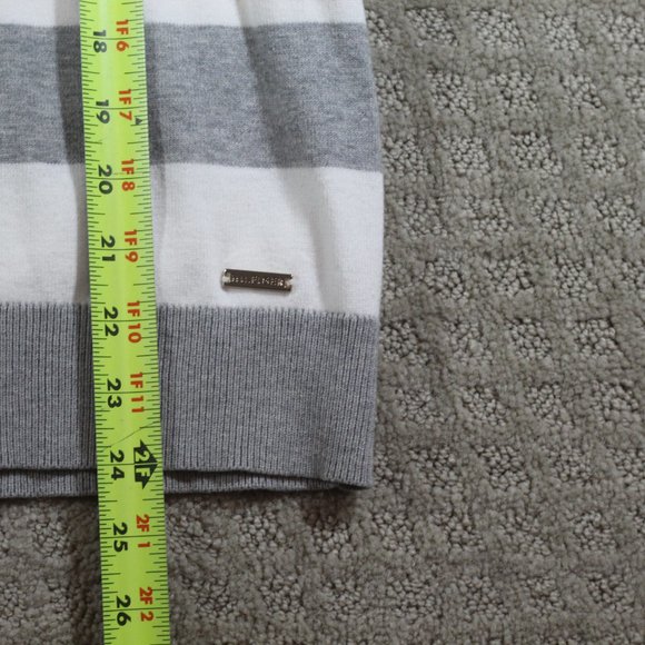 Tommy Hilfiger Size M Grey & White Striped Turtle Neck Sweater - Picture 4 of 5